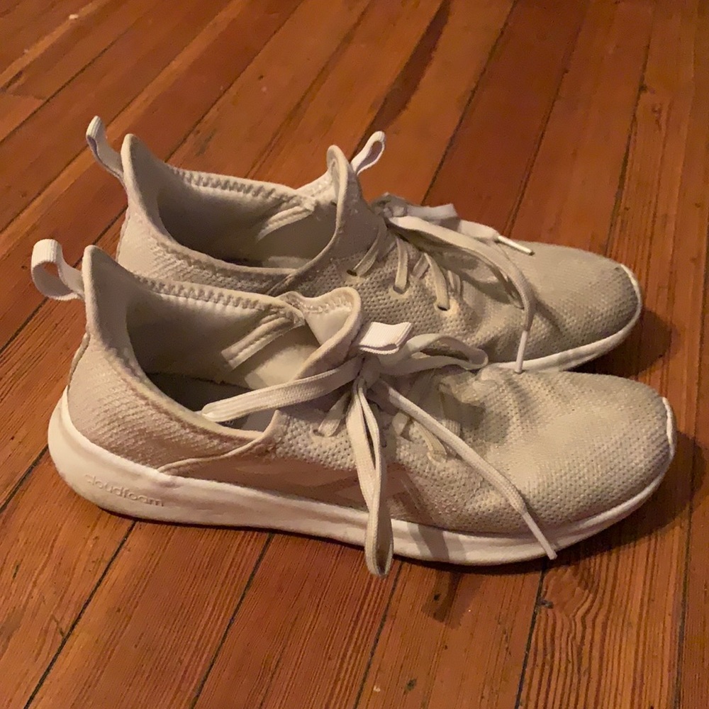 Adidas Cloudfoam white sneakers